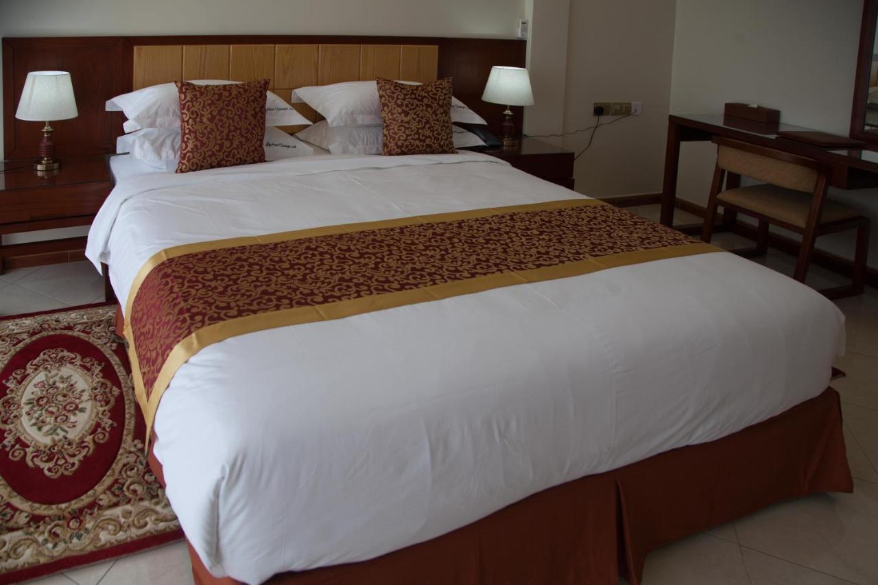 Hotel Triangle Mbarara Екстериор снимка